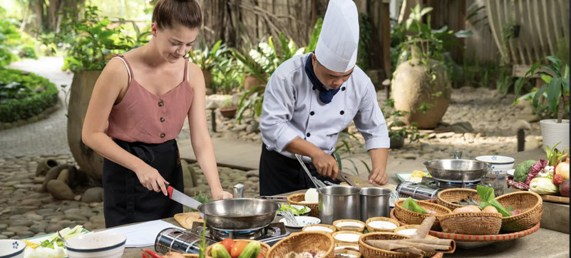 Private Balinese Cooking Class & Tanah Lot Temple Visit with Market Visit
