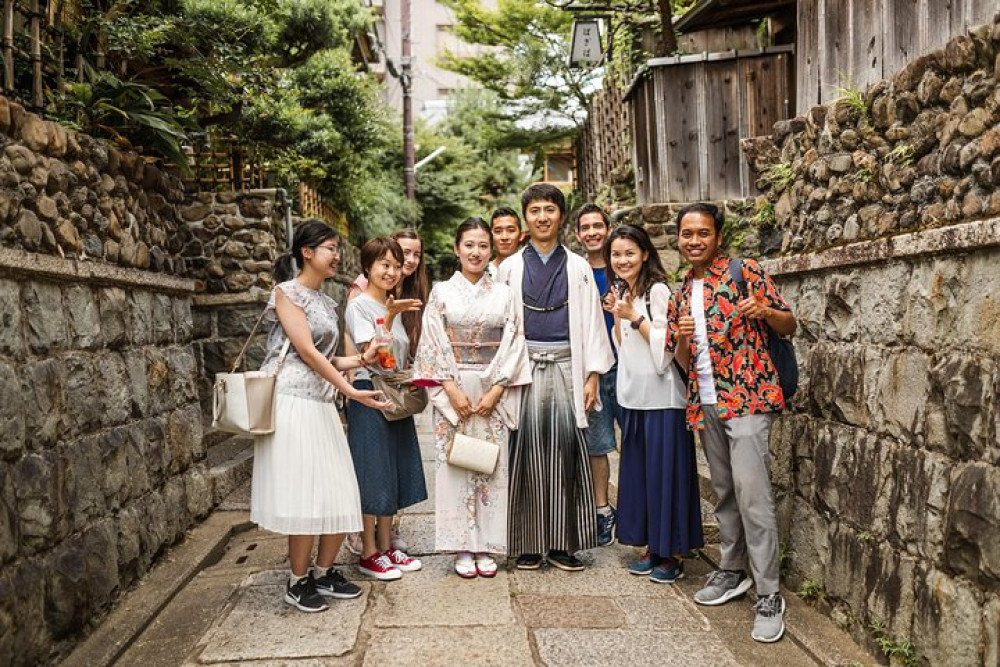 Kyoto Private & Personalized Introductory Tour With A Local Guide