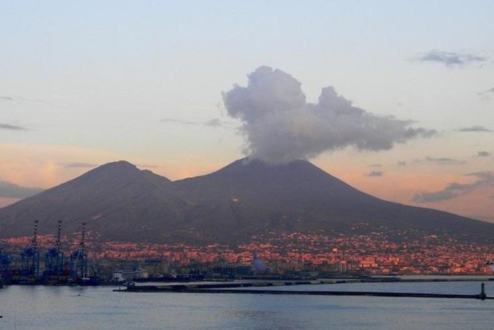 Pompeii and Mount Vesuvius Full-Day Trip from Naples with Lunch