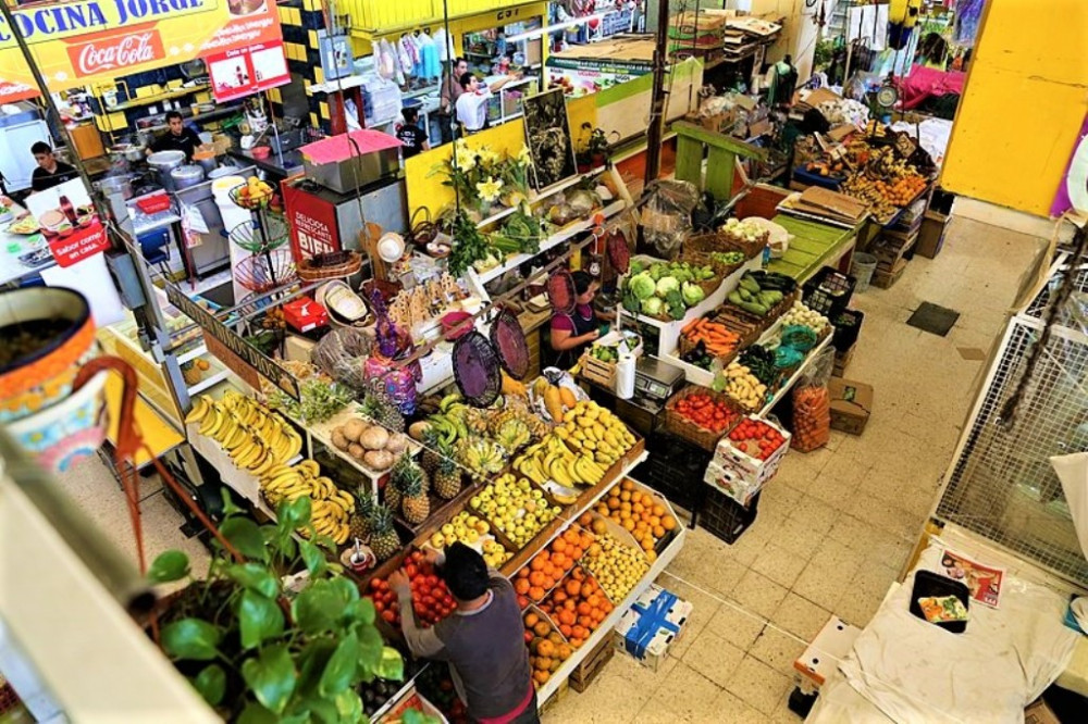 Mexico City Market Tour: Traditional Food and Colorful Murals