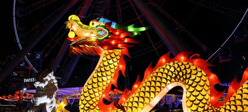 Kowloon Night Street Food Tour With A Local: Private & Customized