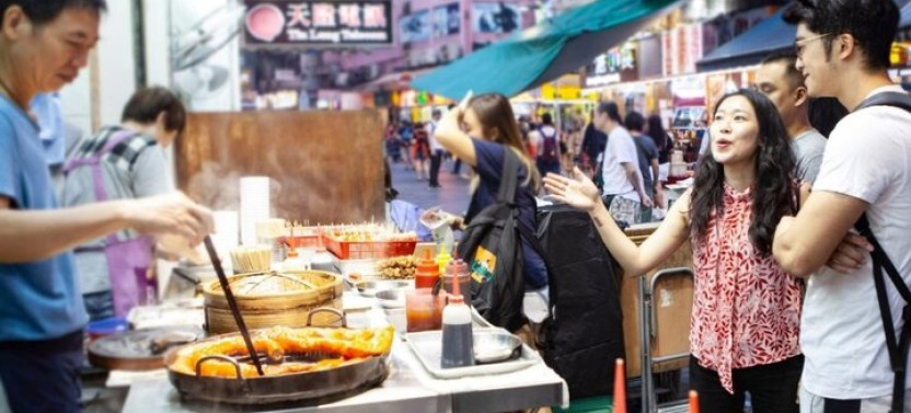 Hong Kong Private & Personalized Street Food Tour With A Local