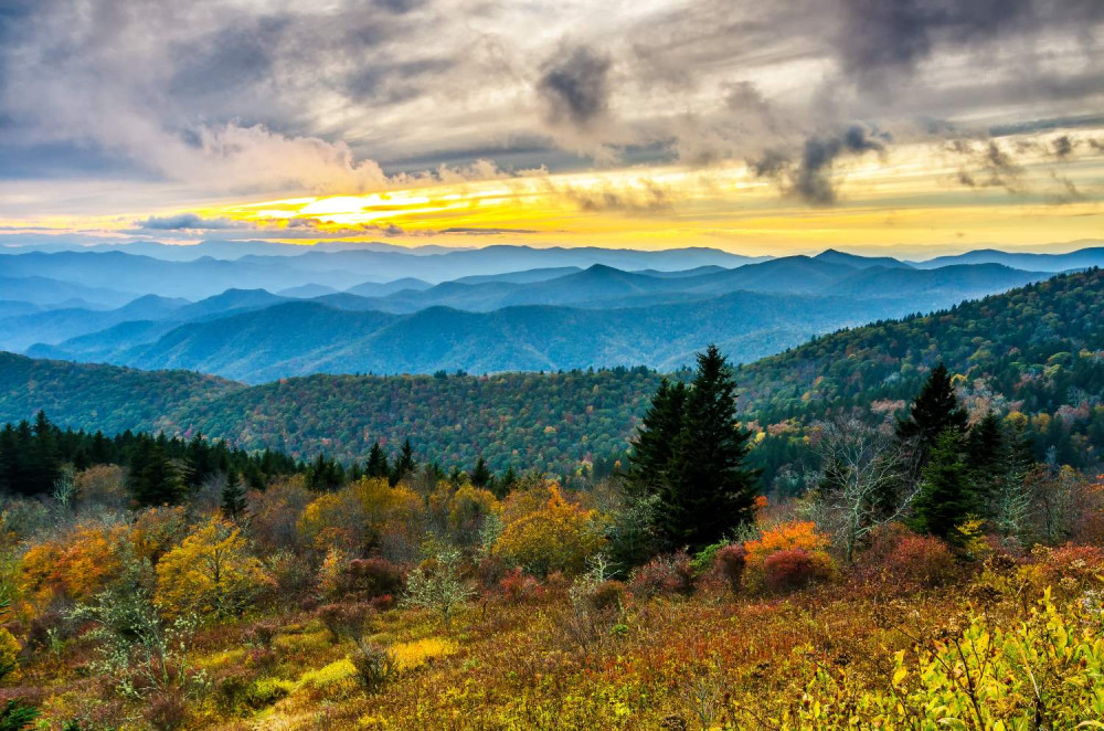 Blue Ridge Parkway GPS-Guided Audio Tour (Cherokee to Asheville)