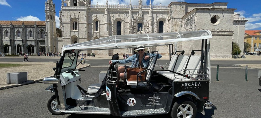 Private Half Day Tuk Tuk Tour of Lisbon - A Local Overview