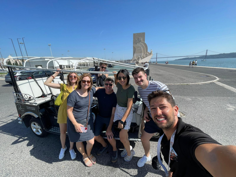 2 hours Tuk Tuk Tour of Old Town of Lisbon