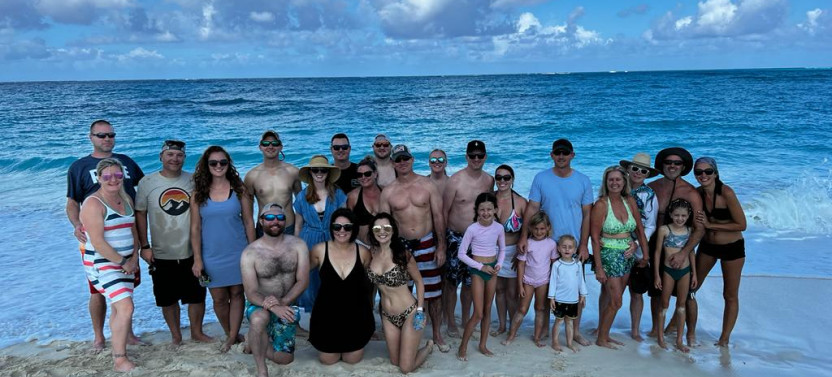 Private Boat Charter Full Day With Stop at the TIKI Bar