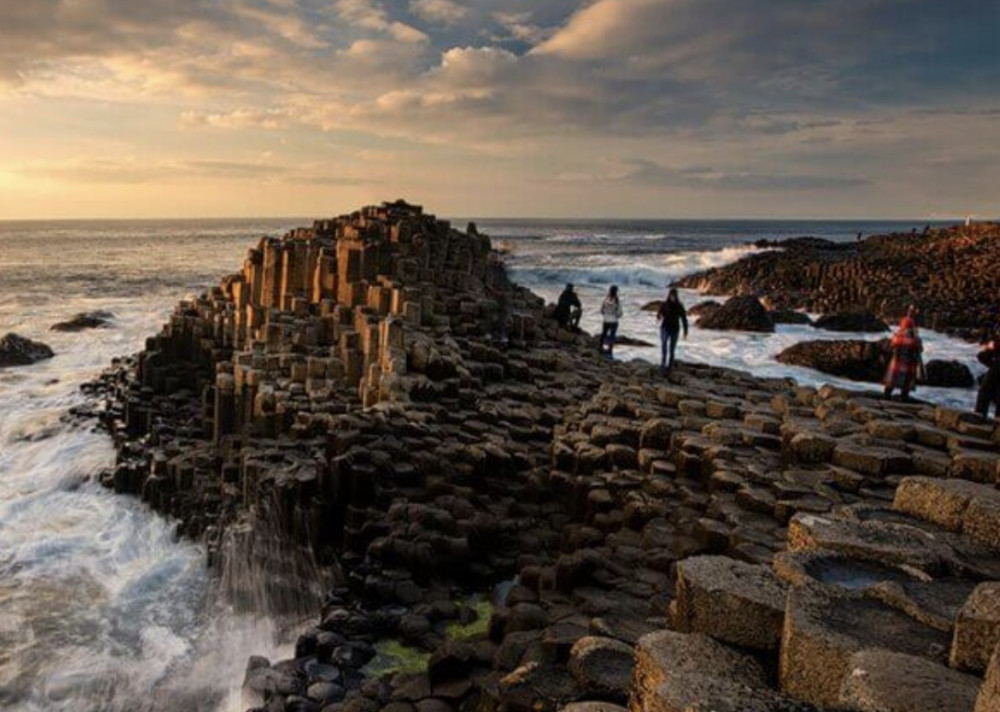 Shore Excursion: Giants Causeway & Belfast City Express Combo Tour