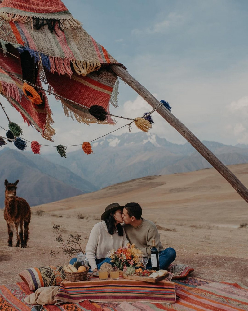 PRIVATE TOUR: Chinchero, Maras & Moray + Picnic with Llamas