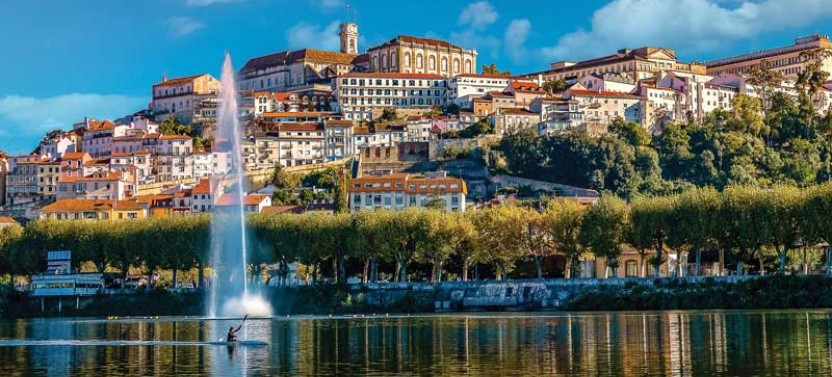 Private One-Way Transfer: Porto to Lisbon With Up To 4 City Stops