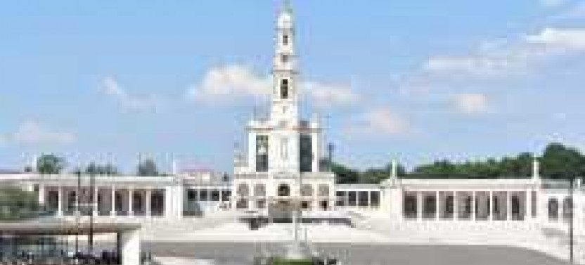 Private Transfer: Lisbon to Porto With Up To 4 City Stops