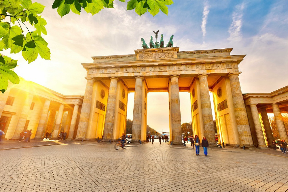 Berlin Blitz Private Driving Tour