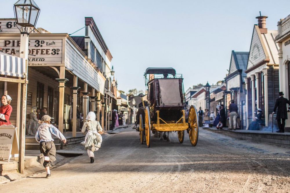 Sovereign Hill, Botanical Gardens & Melbourne Skydeck Bus Tour