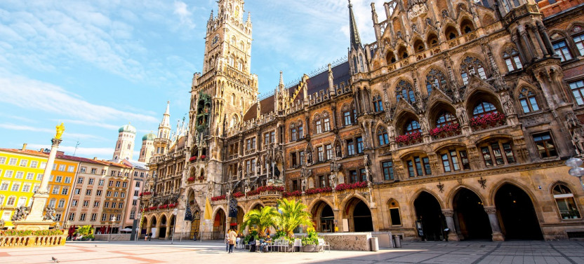 Munich Highlights: Private Tour with a Vehicle