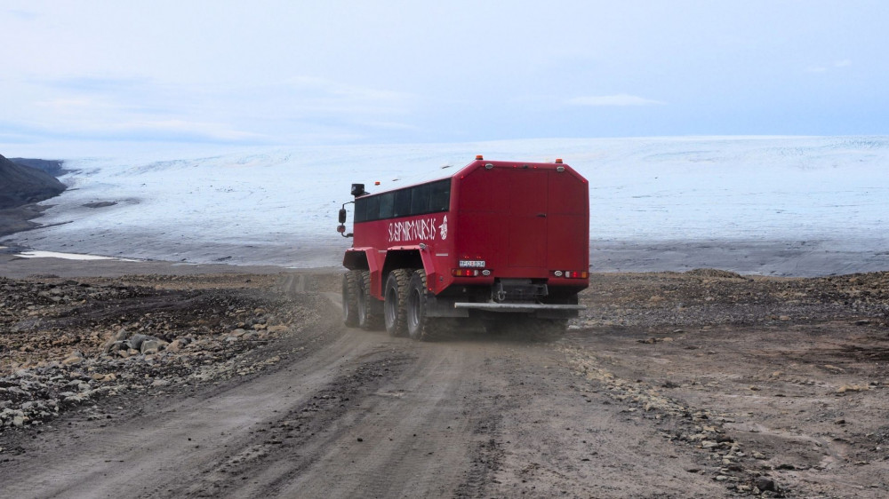 Sleipnir Glacier Tours Iceland (Jöklaferðir ehf.)