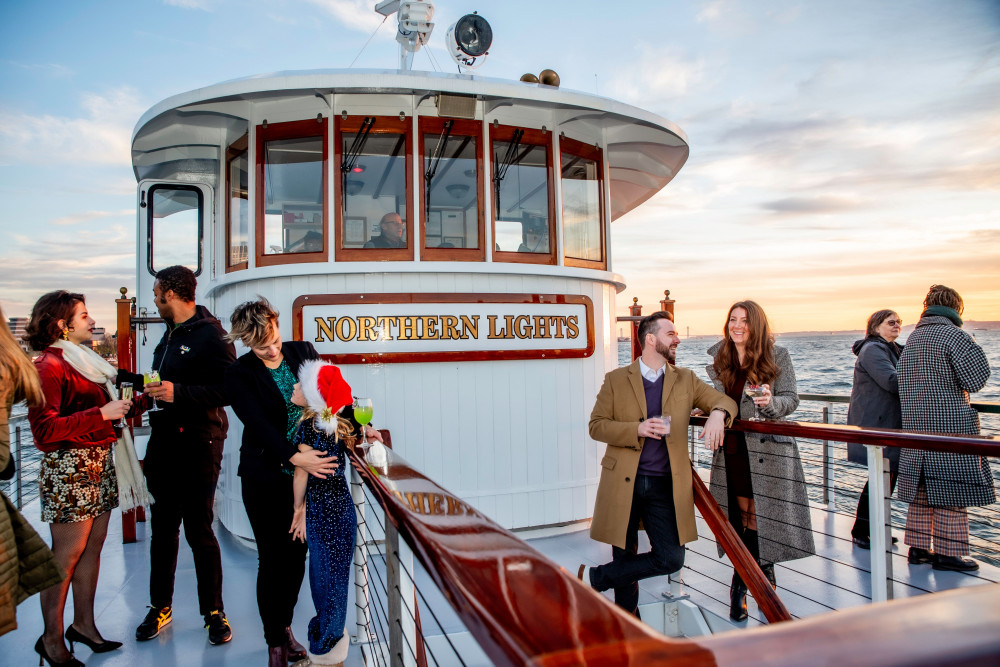 Statue & Skyline Holiday Cocoa Cruise