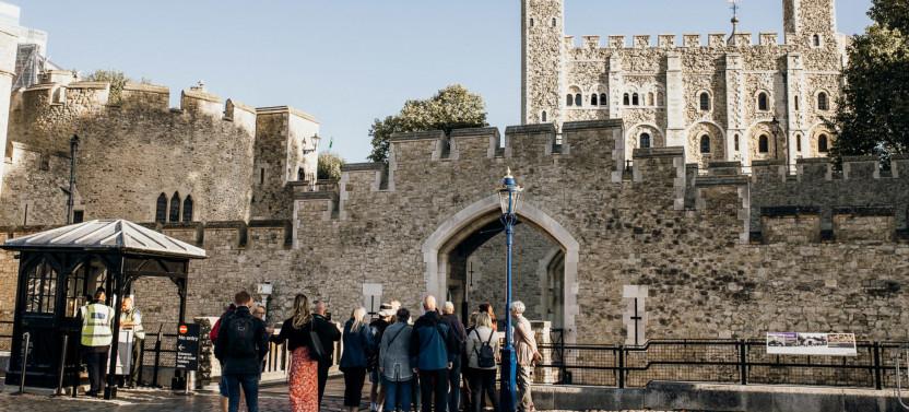 Best of London: Tower of London, River Cruise & History Walk