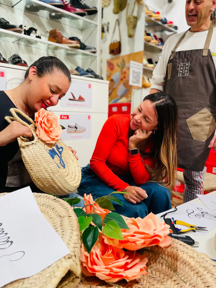 Design and Craft a Raffia Bag in Puerto Rico