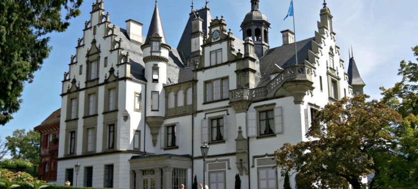 Private Lucerne Villas & Castles Walking Tour