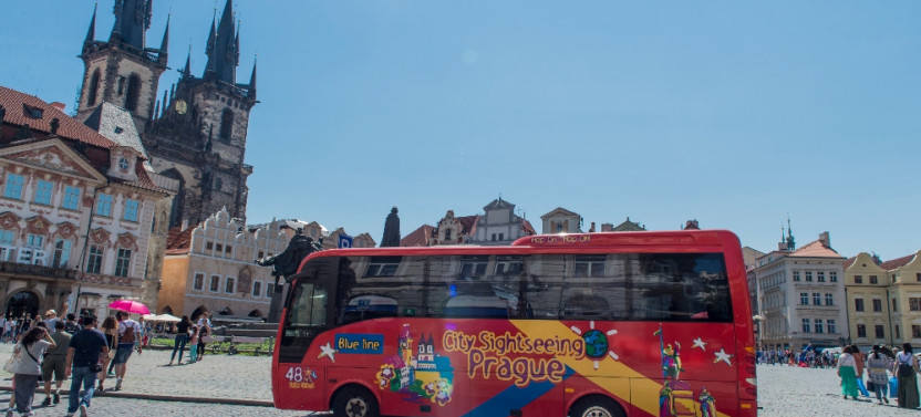 City Sightseeing Hop On Hop Off Bus Tour Prague + Optional Cruise
