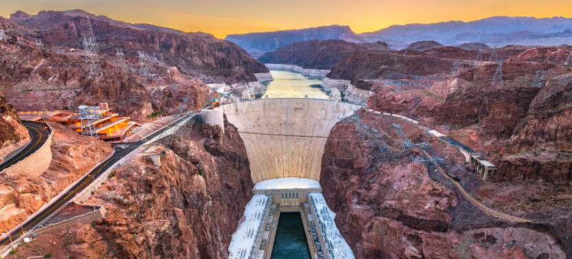 Nevada Self-Guided Audio Tour of Hoover Dam, Lake Mead & Red Rock
