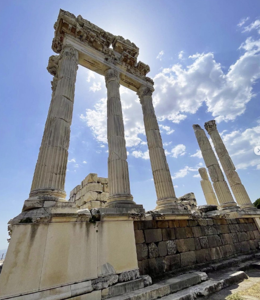 Day Tour To Pergamum & Asklepion from Kusadasi / Izmir