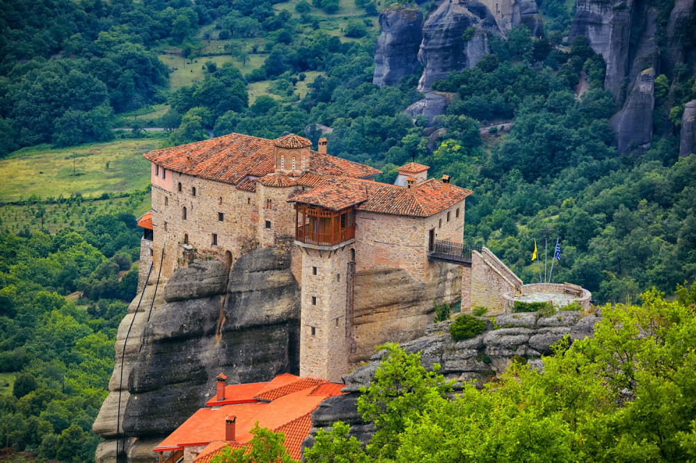 Meteora One Day Tour From Athens By Bus