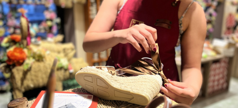 Make Authentic Espadrilles in Barcelona, photo 2 of 17