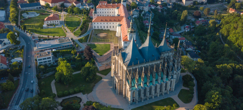 From Prague: Kutná Hora UNESCO Site with Admissions and Free Time