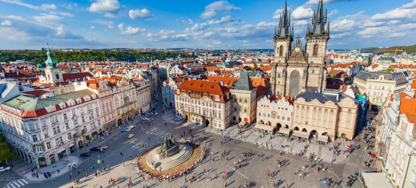 Prague: Old Town and Jewish District Walking Tour