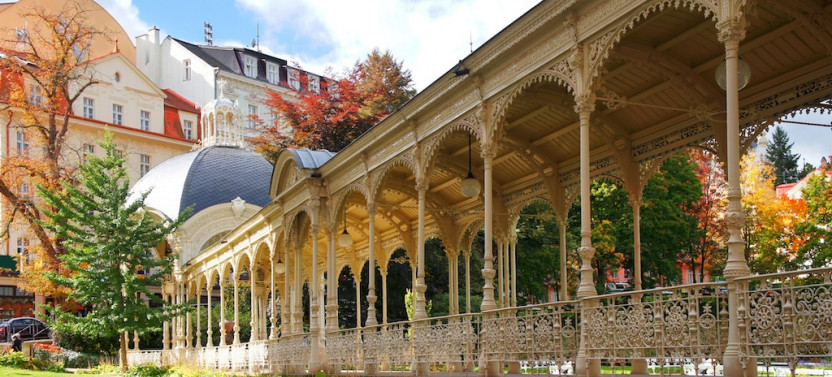 Private Day Trip to the Majestic Spa City of Karlovy Vary