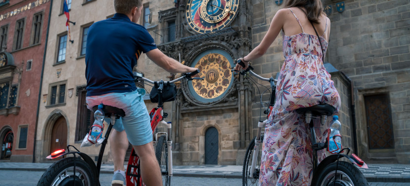 1.5 Hours E-scooter HUGO Bike Guided Tour