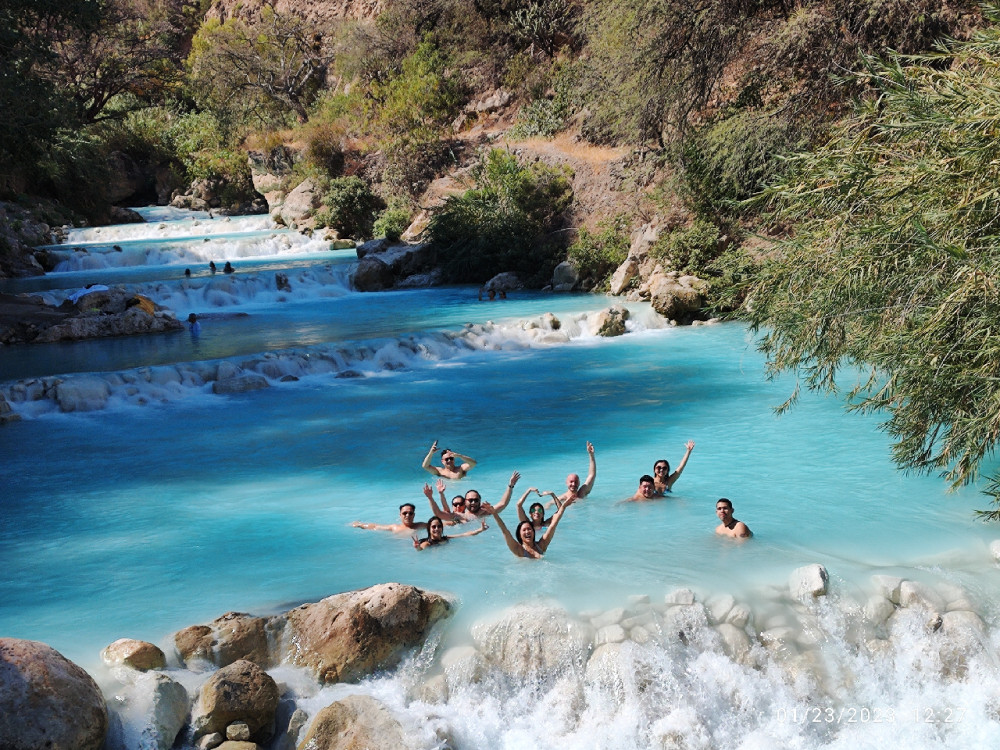 Tolantongo Tour: Grutas, Hot Springs & Waterfalls