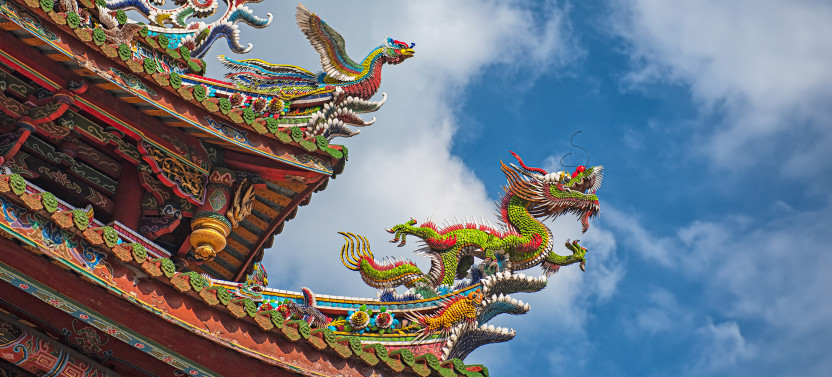 Must Visit: Taipei 101, Longshan Temple & City Highlights Private Tour