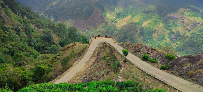 ﻿Bambarakanda To Bakers Bend Jeep Safari