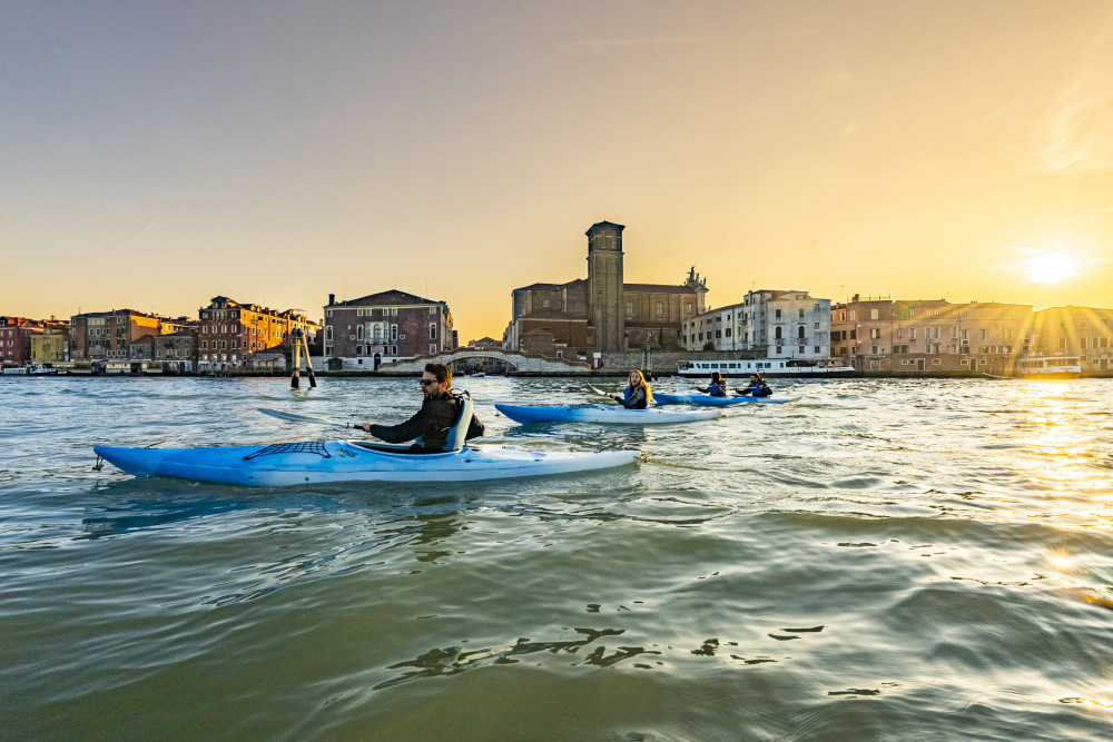 Sunset Kayak Class in Venice: Intermediate Training in the City