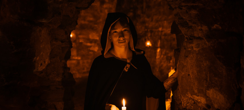 Small Group Multi-Sensory Underground Vaults & Graveyard Evening Tour