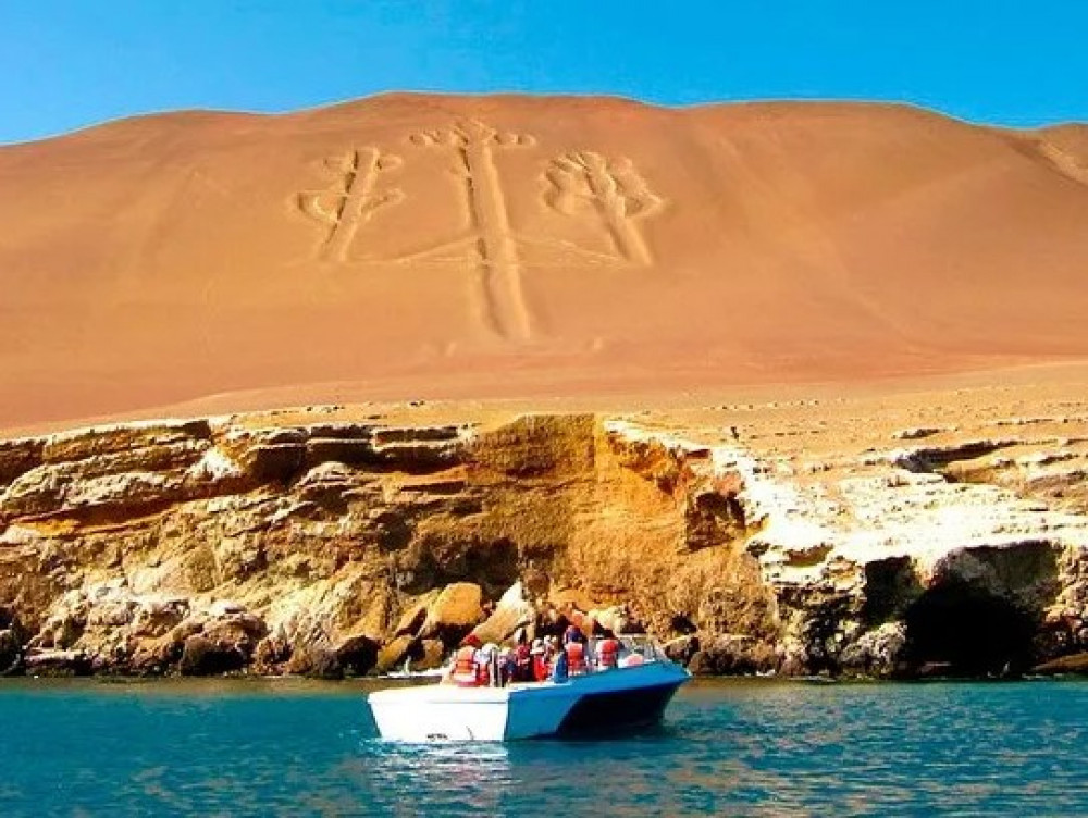 From San Martín port || Tambo Colorado and the Paracas National Reserve