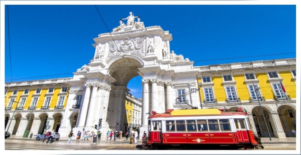 Shore Excursion: Lisbon Half Day City Tour