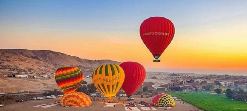 Luxor Highlights: 2-Day Tour, Hot Air Balloon & Banana Island From Hurghada