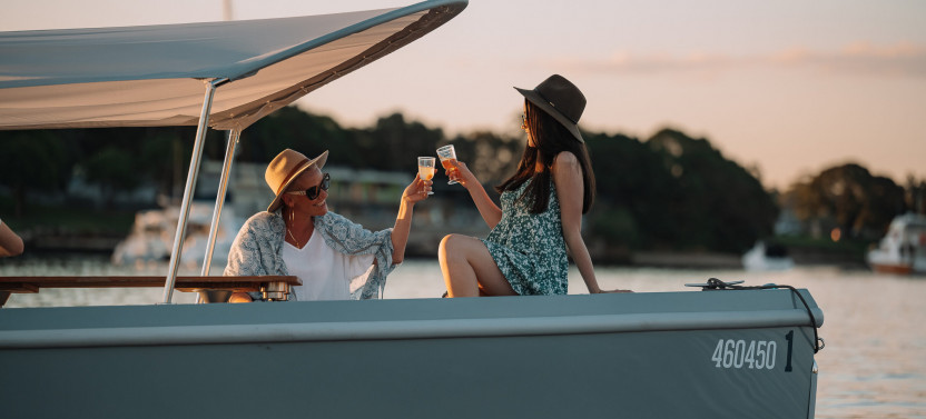 1-Hour Boat Rental The Wharf