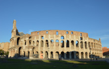 Explore Colosseum And Roman Forum with an Archaeologist