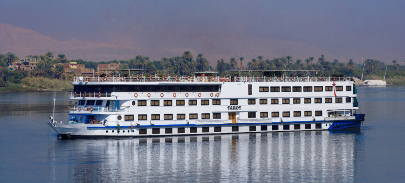 4 Day Cruise Aswan to Luxor: Abu Simbel, Nubian Village, Air Balloon