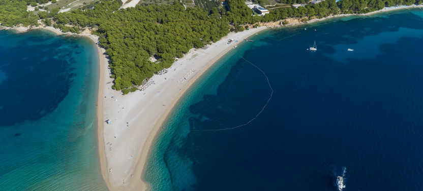 Private Full-Day Boat Tour Around Brač Island from Split