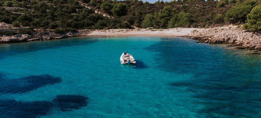 Half-Day Private Boat Tour from Split to Blue Lagoon