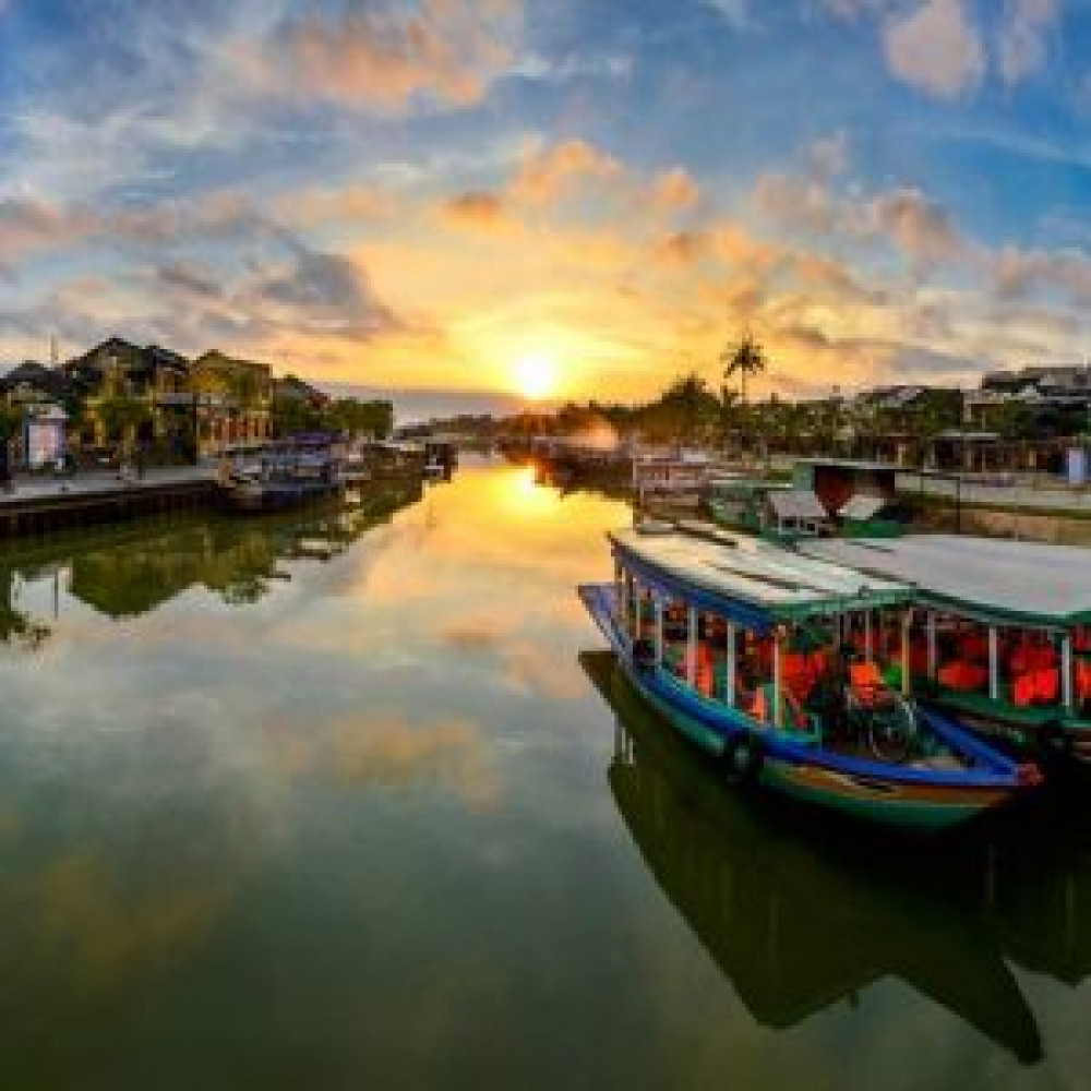 45 Minutes Traditional Boat Trip On Hoai River Entry Ticket