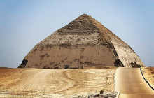 Cairo Pyramids and Alexandria in 2 Days with Airport Transfers and Lunch