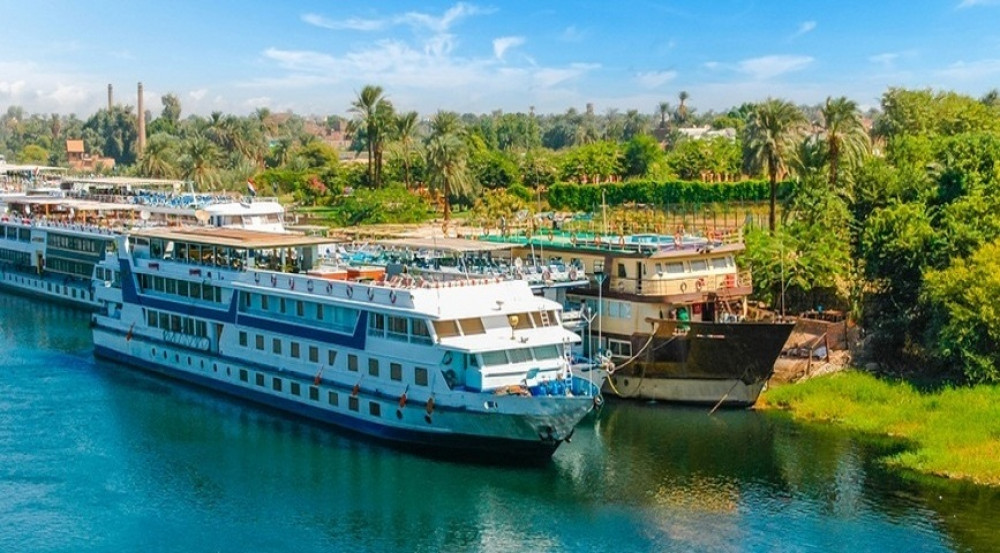 5 Day Cruise Luxor to Aswan: Balloon, Abu Simbel & Nubian Village by Plane