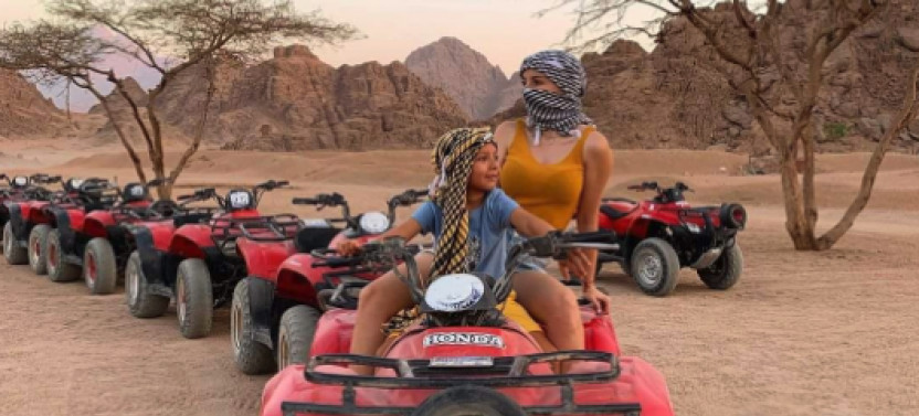 6 Hour Quad Bike Desert Safari From Hurghada With Camel Ride and Dinner