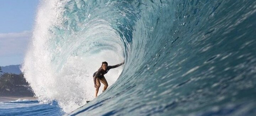 Surfing in Arugam Bay