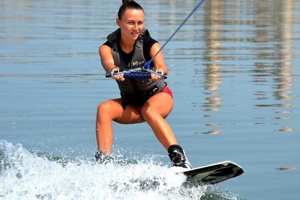 Wakeboarding in Mount Lavinia